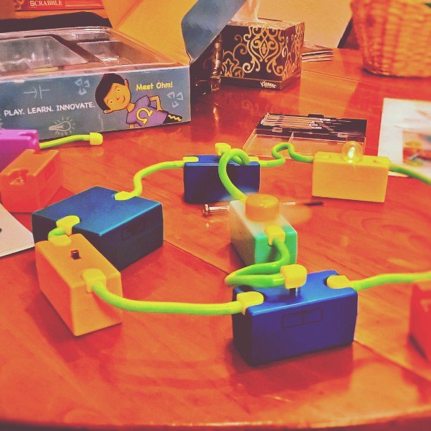 FunwithCircuits's tweet photo. "I can see how easily #kids will be intrigued with this and can learn cool stuff while having fun!" #learning https://t.co/26mj6oBP1Y