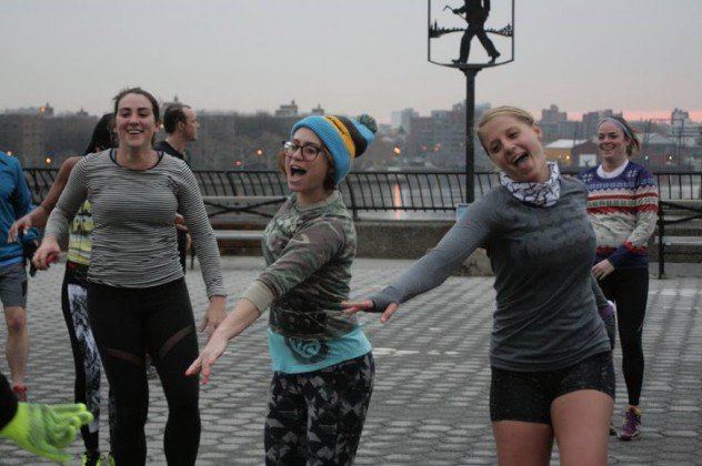 WomensRunning's tweet photo. 9 reasons why @Nov_Project is basically the bee's knees, from @KellyKKRoberts: https://t.co/m9s9XoIBXe https://t.co/bO8Ppu63Me