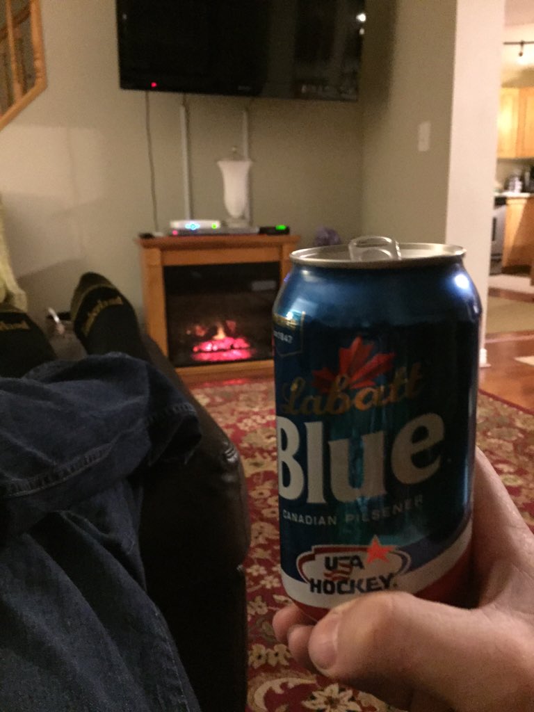 jscottfrost's tweet image. @PndHckyClassic wknd has started! @LabattUSA @usahockey @Reinbeers #backtobasics #ElNino #getmounted