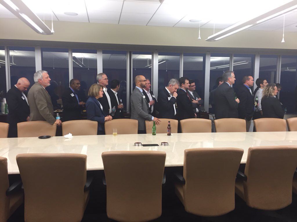 TheFloridaGroup's tweet image. At the TFG/@RogersTowers night w Mayor @lennycurry! A chance for the community to discuss the issues #sayfie #flapol