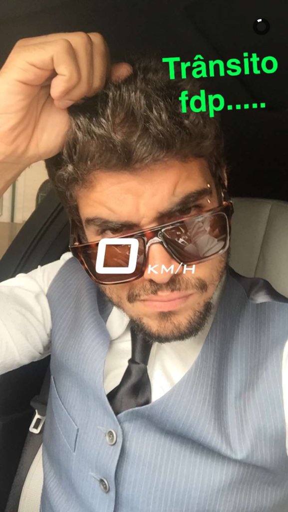 s4f1cshipp's tweet photo. Caio,parabéns,tá aprendendo a fazer snap como nunca,continue assim.É gato sendo fofo e gato com raiva tbm,👏🏼👏🏼 Maria https://t.co/uDK9sAhrEk