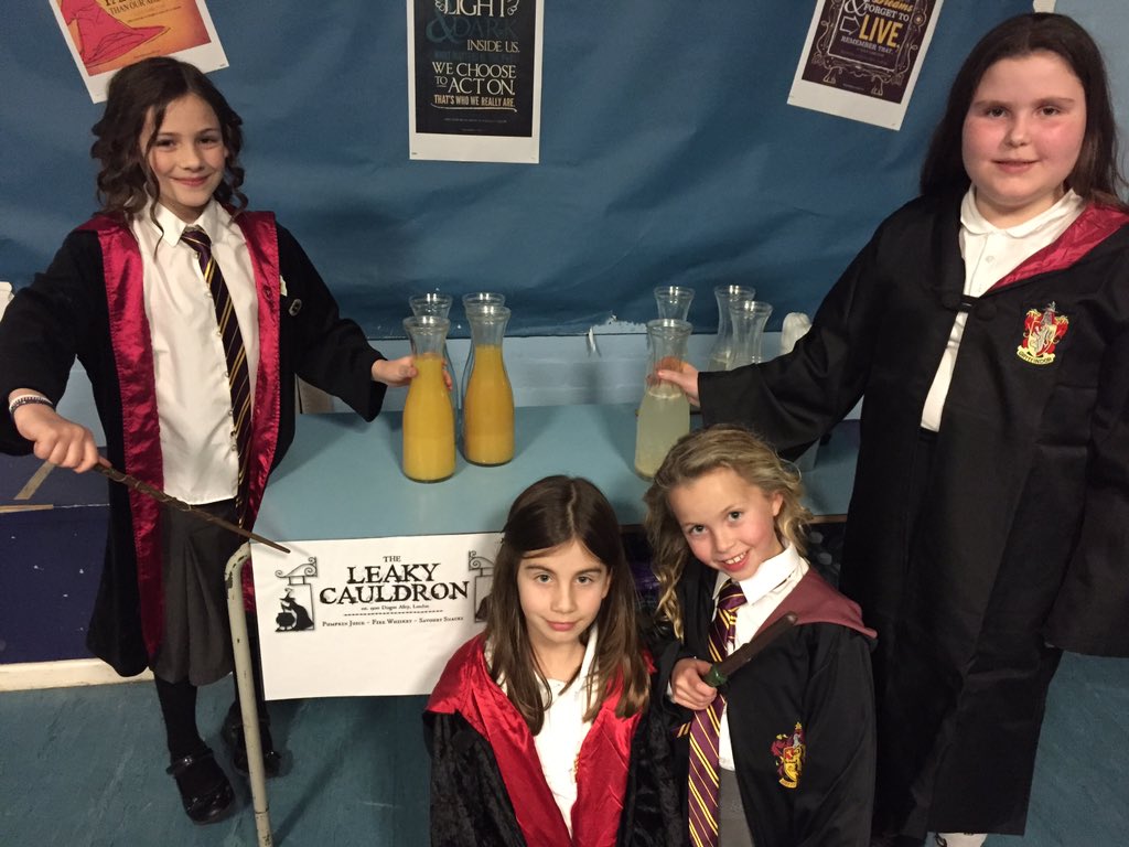 Llan_Prim_Sch's tweet photo. So many wizards/witches/owls/Hagrids @AlwaysJKRowling @HarryPotterFilm #weirdfeatures https://t.co/48oQJlwb3i