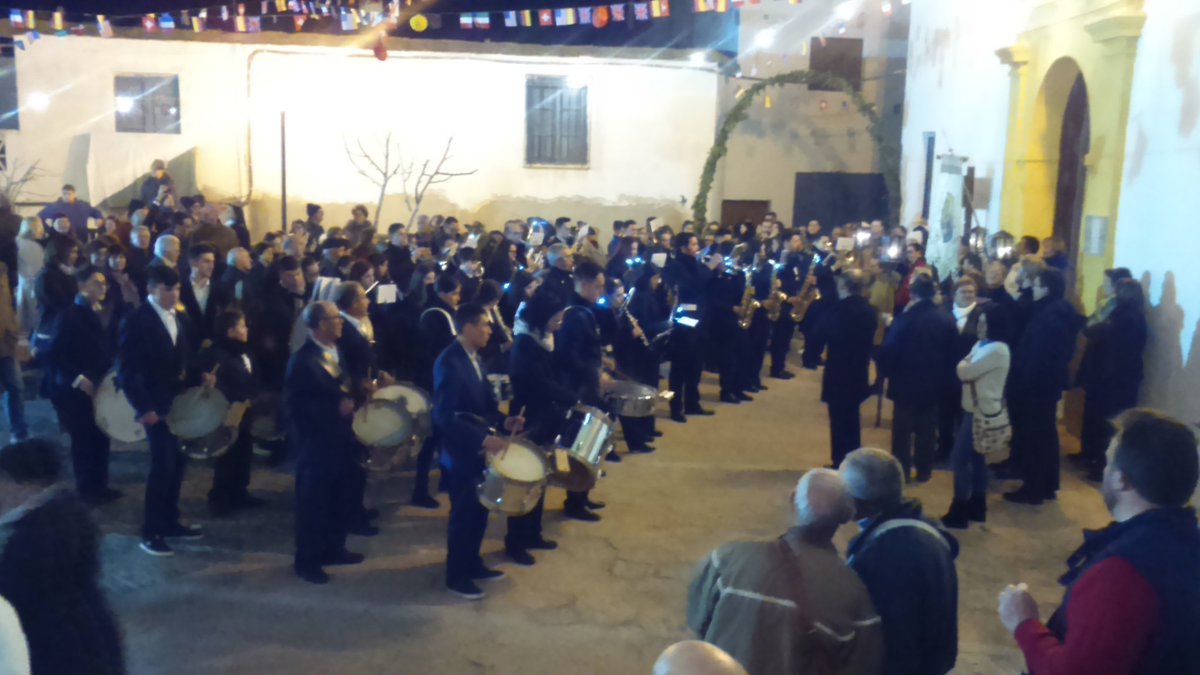 Ya huele a hincienso!vamos que nos vamos <a href="/PasoMorado/">Paso Morado Tabernas</a> <a href="/BorriquitaAlm/">Hermandad de la Borriquita</a>.... semana santa 2016! Calentando motores.