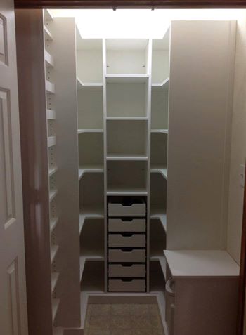 CFHamptonRoads's tweet photo. Check out this awesome before and after of a pantry! https://t.co/flza6UCQkV