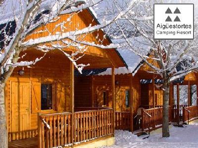 2 Noches en bungalow de Aigüestortes + raquetas nieve por 34€ (43% de descuento) bit.ly/1TLKgLj