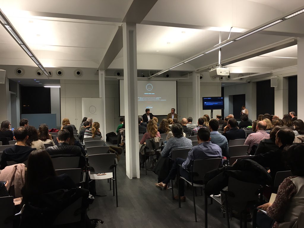 #openfoxize #caixaforum  La venta es la vida .Hay q creer lo q vendes Selling is an attitud!!