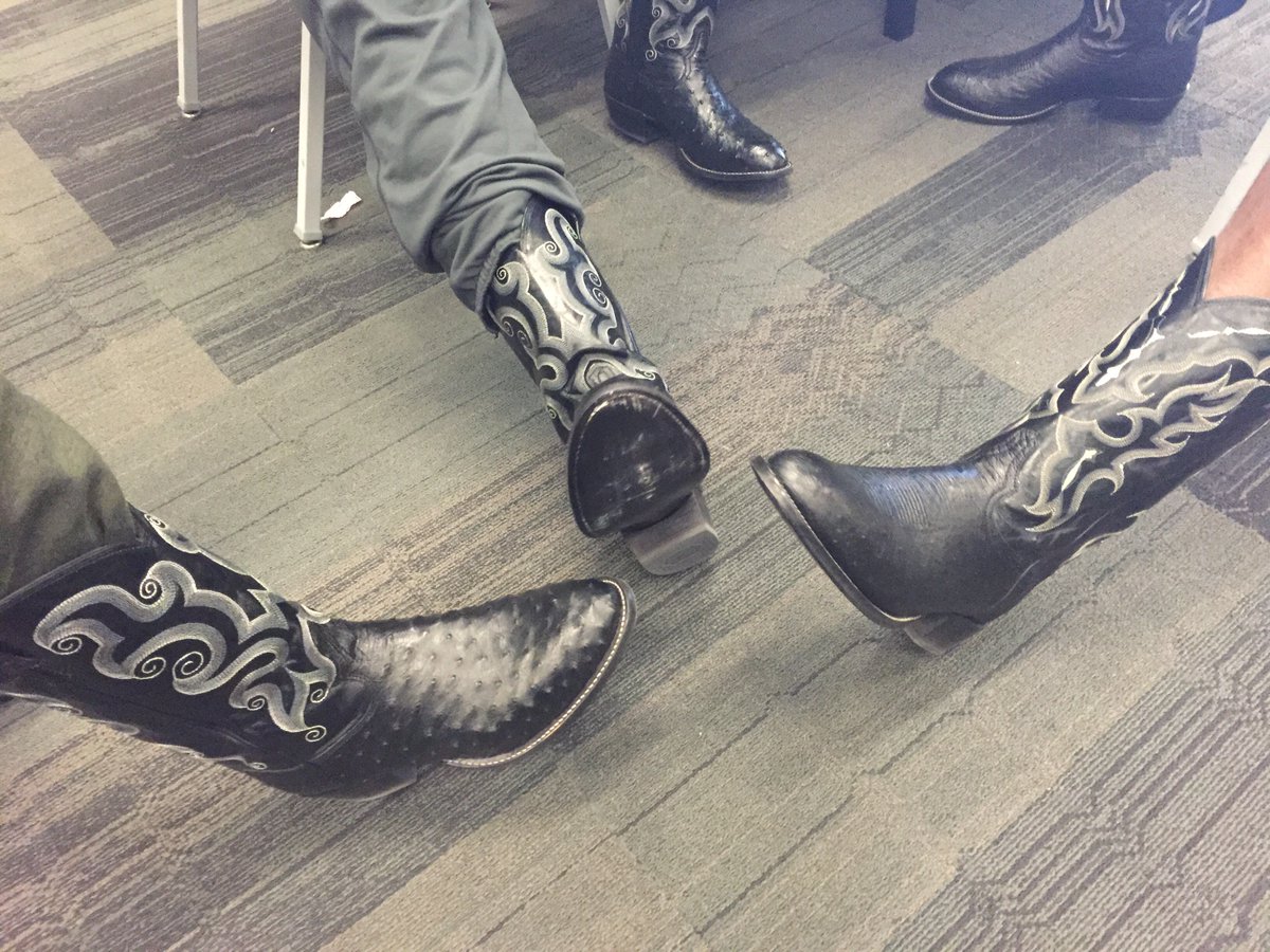 Panthers DE Jared Allen gave all the defensive linemen cowboy boots today. They wore... es.pn/23LEzDQ