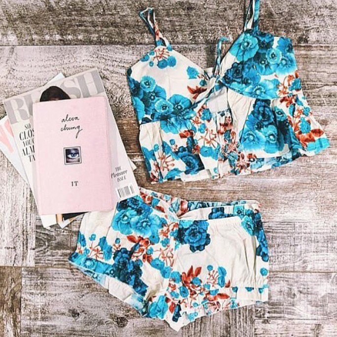 DivergenceCloth's tweet photo. #cute #springtime #pajamas 😍 Shop the look at #divergenceclothing #otd #fashion #style #floral #style #chic #SS16 https://t.co/Tb2xRcu5nC