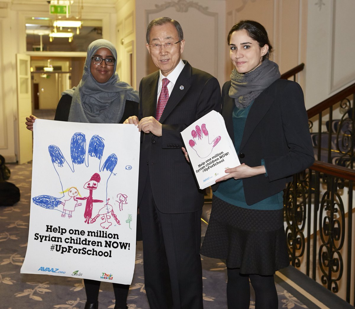 larrydeyab's tweet photo. Soulayma took my message to #SupportSyrians. The response? A promise to get every Syrian refugee child in school. https://t.co/sGorNM7y4t