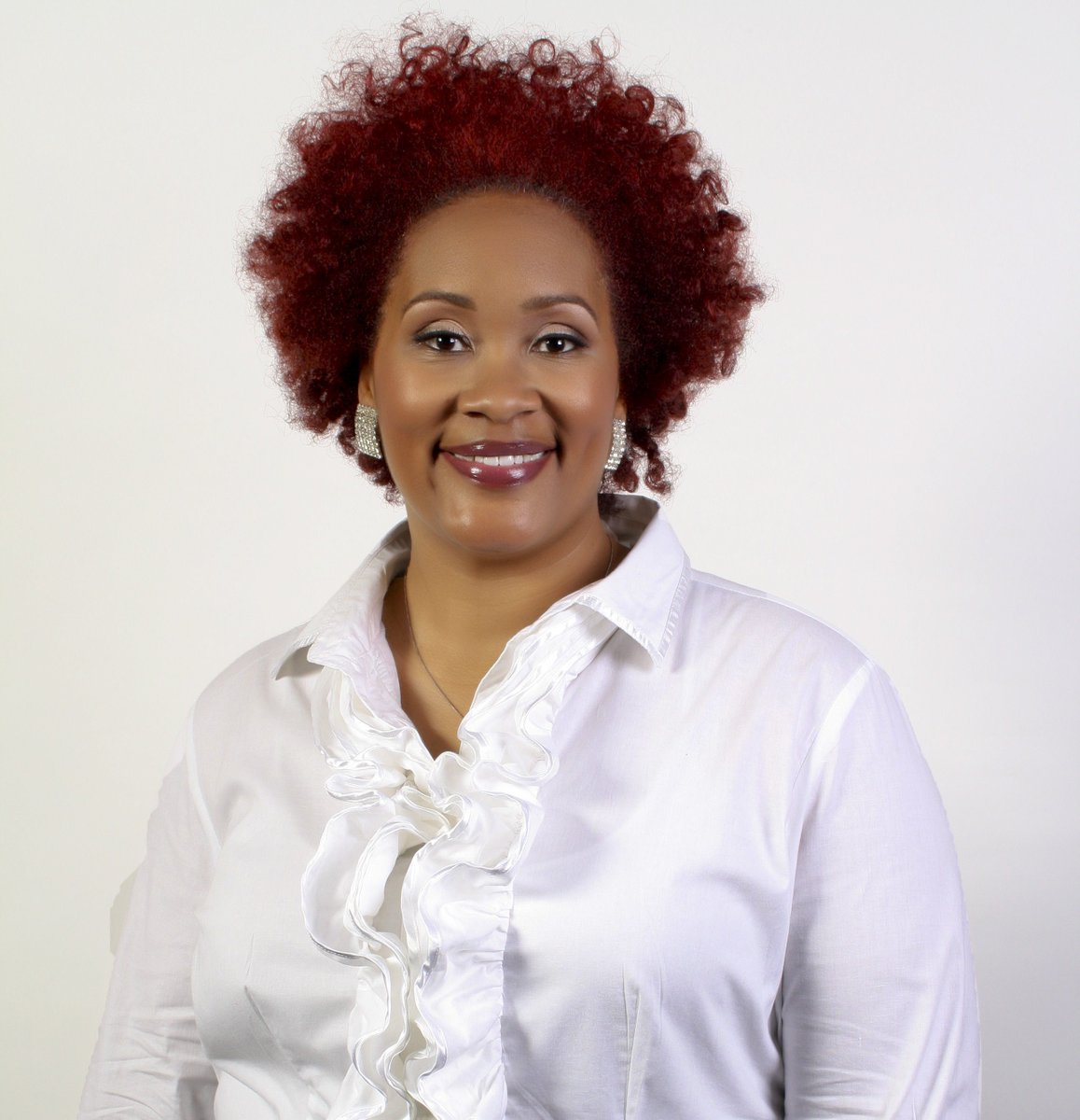 JamilaChambers's tweet photo. So excited to welcome @Dasha_Moore to the #DreamStudioRadio show live at 2:00 pm (Pacific)! https://t.co/F0CsGujRHv https://t.co/snNJO2JFko