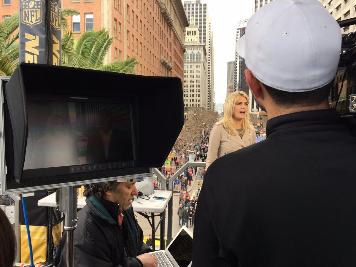 OSEEDirect's tweet photo. @scottmphelps with SMPEntertainment at the #Superbowl with the #LCM156 Field Kit https://t.co/8cBm4LoBNJ https://t.co/XQ38zZk9Pb
