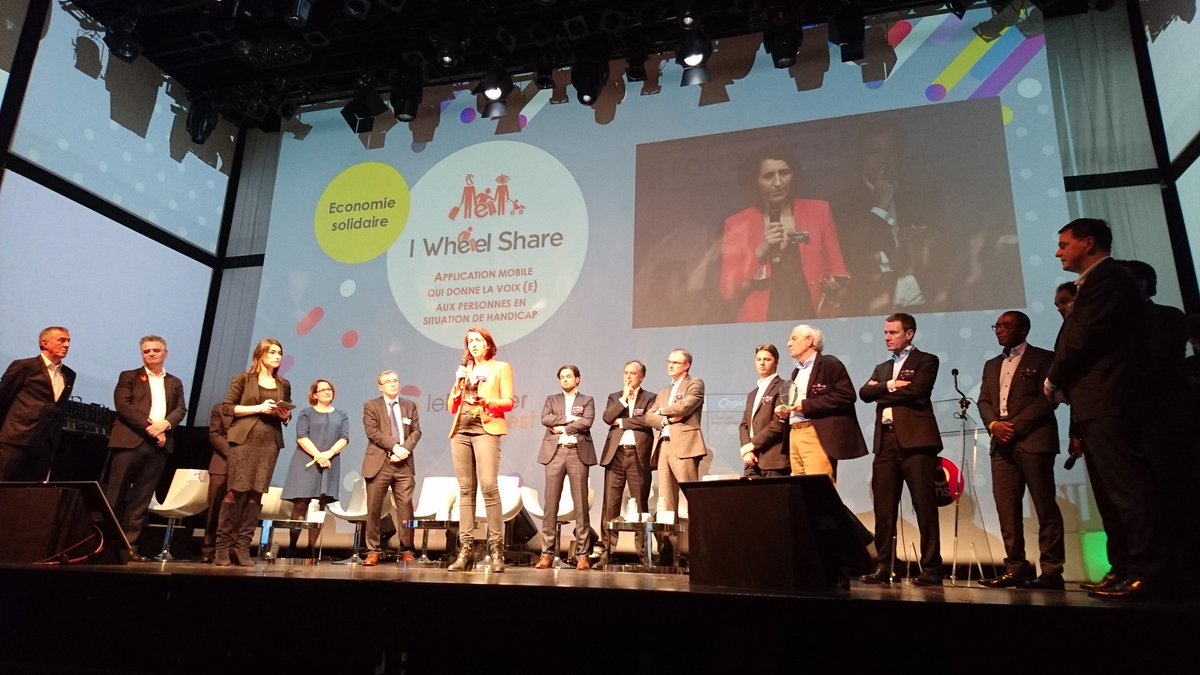 PierreTran's tweet image. #AFDEL #TechInFrance Remise des prix leblender contest 1. Nanocloud 2. Sherlock 3. I Wheel Share