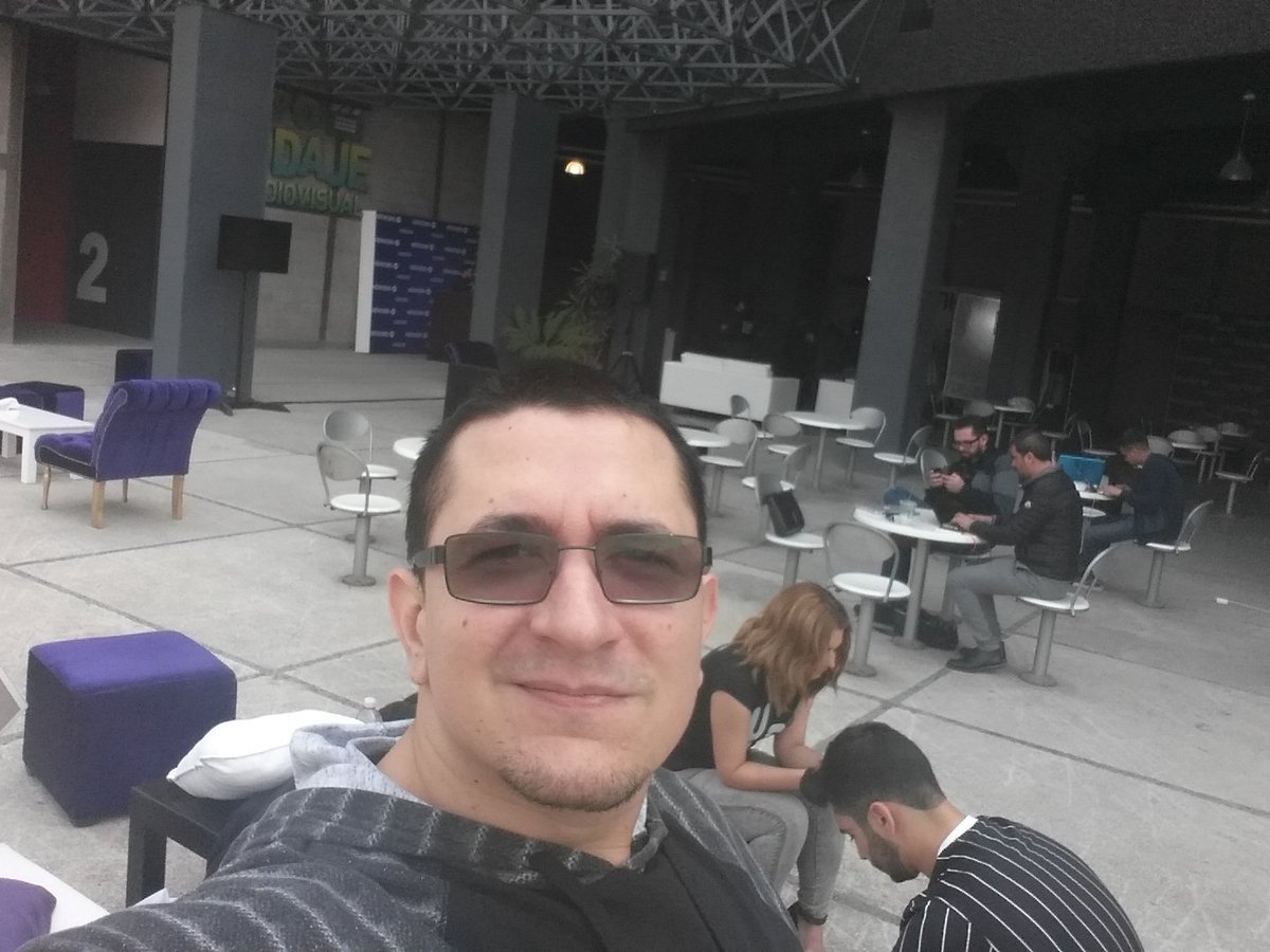 MYMALK4PON3's tweet image. Se viene algo muy chingon razita! #YouTheRing