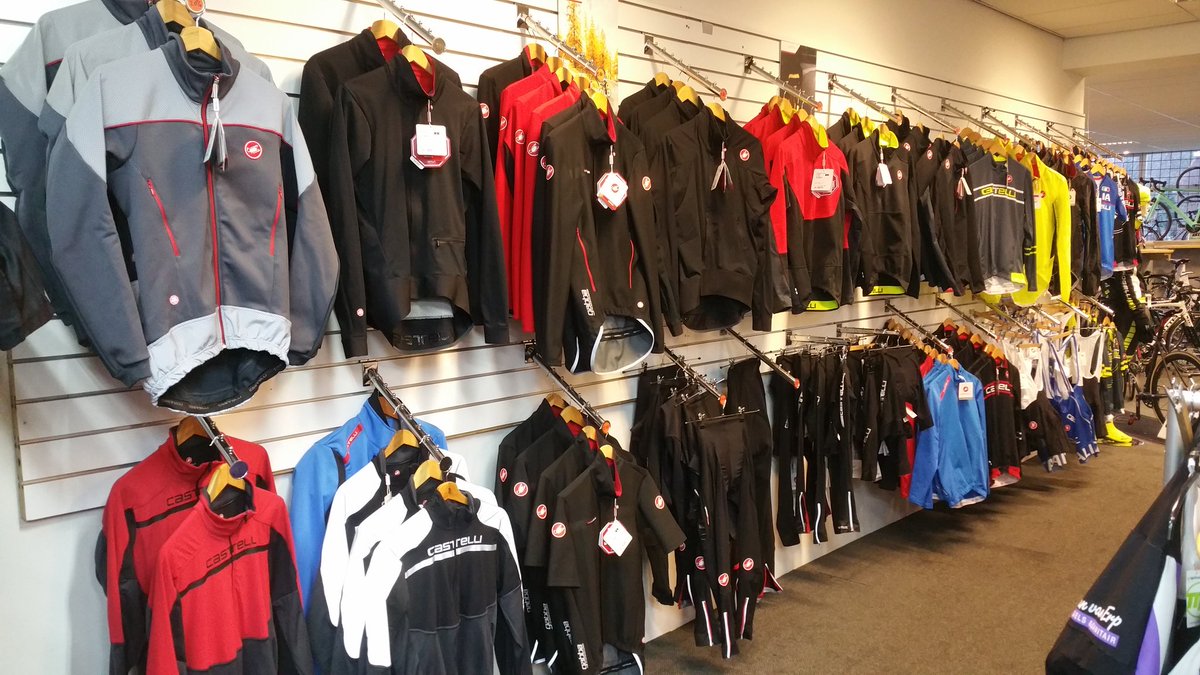 Opruiming Castelli winterkleding! Kom langs in de winkel of kijk op mutsaarsbikesshop.nl