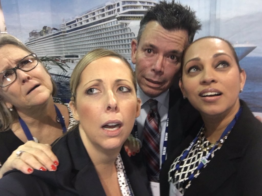 NorwegianBrandy's tweet photo. When you've had a little TOO much family time....The Rex-face happens #TREX16 https://t.co/Ynwcd6wXx9