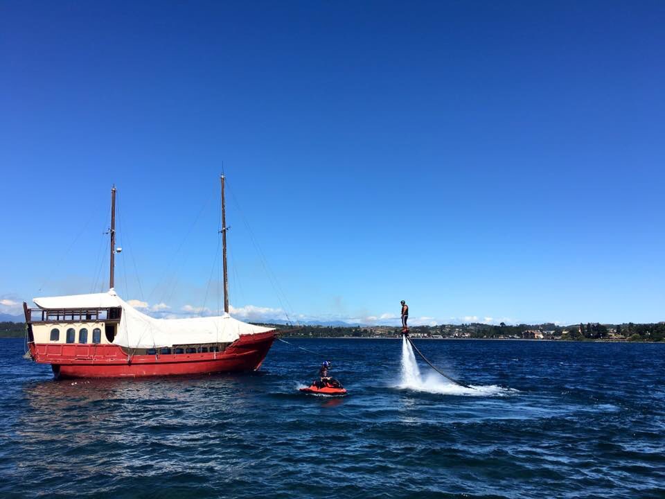 VulkanoB's tweet photo. Hoy y mañana presentaciones junto a #flyboardchileontour y #vulkanoboardshop en #puertovaras ! https://t.co/Auhfs4TyHr