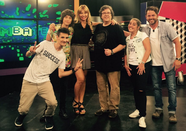 pantallazomvd's tweet photo. Nuevo programa llega a Canal 10 con la conducción de @karinavignola y @GasparValverde https://t.co/Z1jFVok23E https://t.co/BzCKNtcuGh