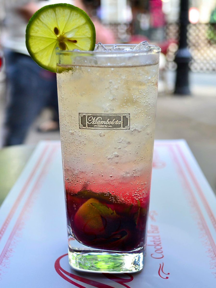 Nada como un Celia Cruz, para animar el cuerpo, el espíritu y subir el ¡Azúcar! 🎉#TragosMamboleta