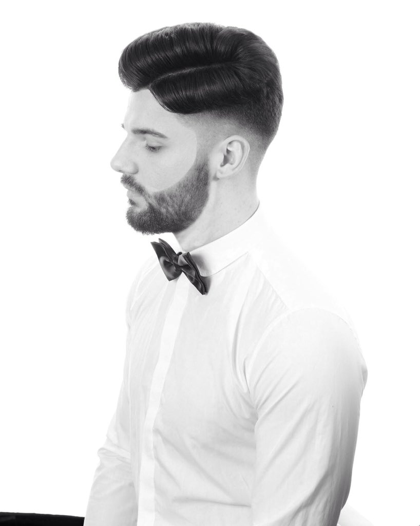 One of the images from photoshoot hair and style by me🙌🏽 💈✂️ soft partin ! All about the blowdry👌🏽 soft but sharp!