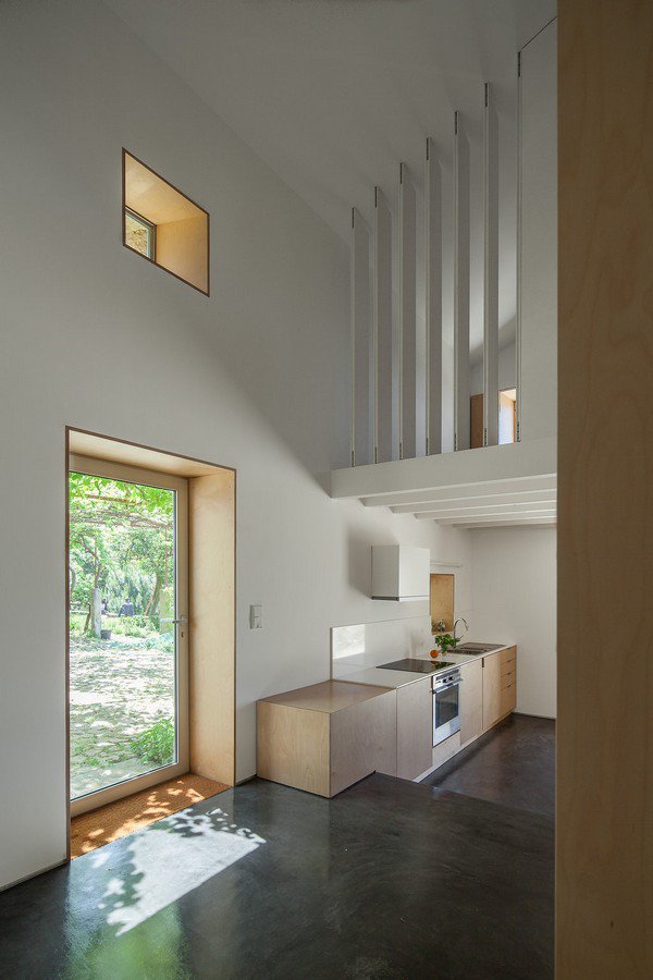 AvocadoGarden's tweet photo. Architects par-do transforms stone-walled Portuguese barn into compact residence // https://t.co/3bXsTG7pZq