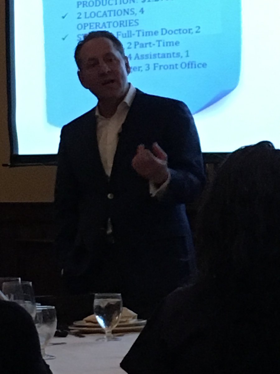DMAcopan's tweet photo. Dr. Michael Pincus and Stratus Dental Group host a fantastic event at Maggianos in Dallas! https://t.co/HeRcVwMwW1