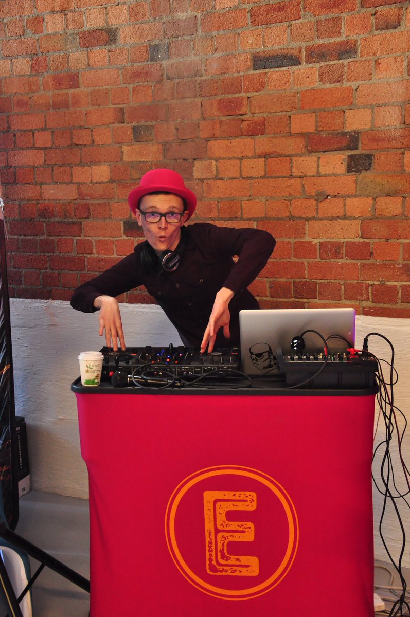 petergunning's tweet photo. Nick Howard pumping out the tunes @expoganza in Bristol this week #design #webdesign #expoganza https://t.co/oLhZurWpQF