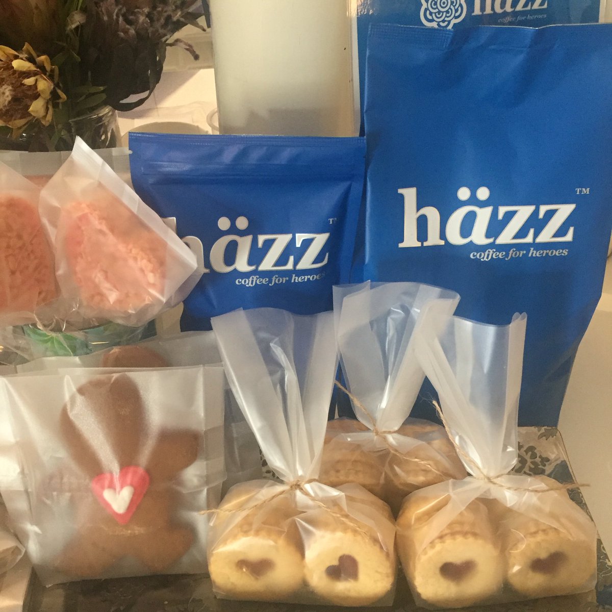 DelicatelyD's tweet photo. Valentinesday goodies available from @hazz_coffee until tomorrow at 12:30 https://t.co/HsNVuybGfX