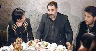 AhmetKaya_Fan's tweet photo. 12 Şubat 99 yılında Kürtçe şarkı söylemek istediği için Ahmet Kaya'ya çatal bıçak fırlattılar.Unutmadık

 #Ahmetkaya https://t.co/QiDIrIYkAd