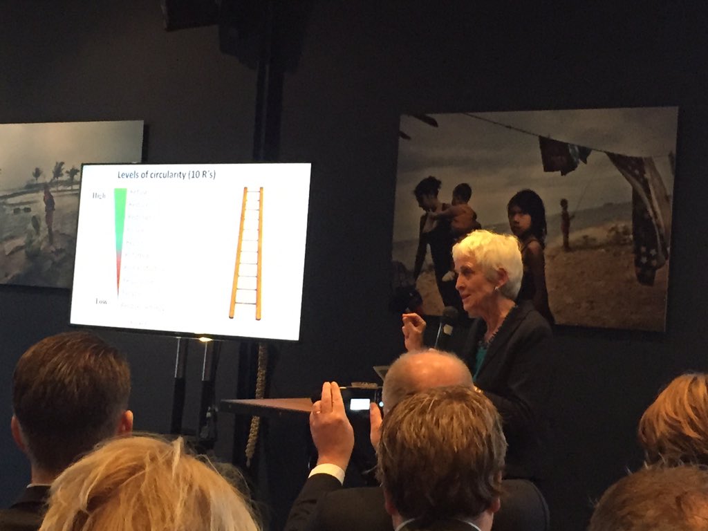 Jacqueline Cramer ex-Minister presents work with circular economy #benchNL