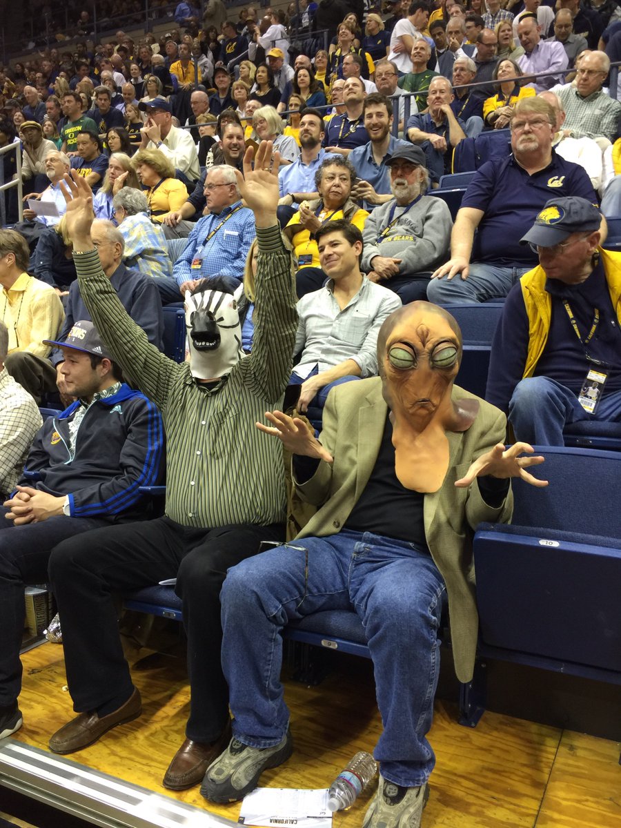 Lawndale1's tweet photo. The @calmensbb zebra strikes again @calathletics #calmensbb https://t.co/JlkQUoE7ho