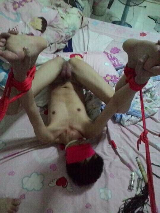 BDSM1122's tweet photo. อยากโดนบ้างจัง   😊😊😊 https://t.co/szcy1UdUfe