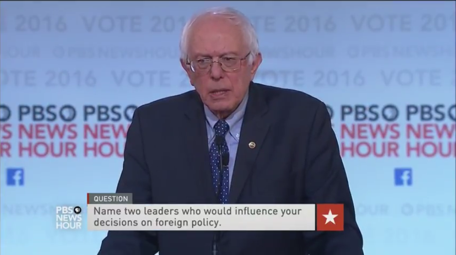 NYDailyNews's tweet photo. Bernie Sanders chose FDR and Winston Churchill #DemDebate https://t.co/I2fHIRqyyM
