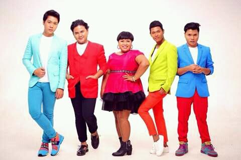Colours full photo shoot <a href="/AdiDanoeBBG/">Adi Danoe</a> <a href="/FahmiAditianBBG/">…</a> <a href="/Mala_sarkady/">Mala Sarkady</a> @BailingBBG <a href="/princess_BBGOS/">princess</a> <a href="/heidyajah/">Nd13</a> (BBM)