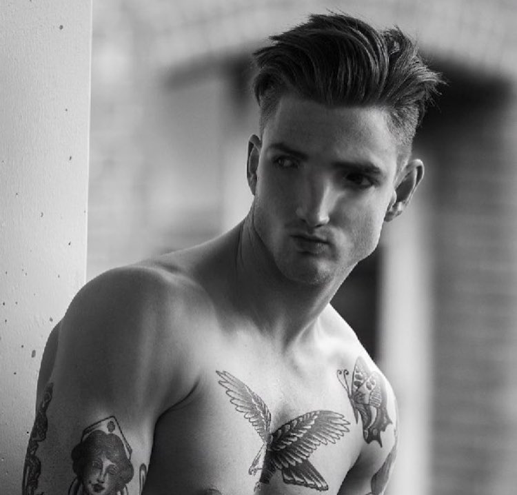 Omg I love your new look <a href="/RowcnKarsen/">R. Karsen</a>