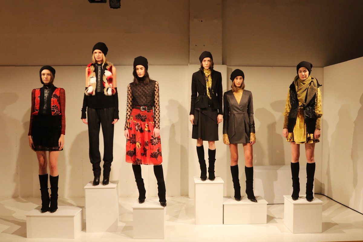 nyfw's tweet photo. Slouchy beanies and pretty layers made @HANLEYnyc Fall/Winter ’16 perfect for the luxe girl on the go. #NYFW https://t.co/NRd3k8zRmZ