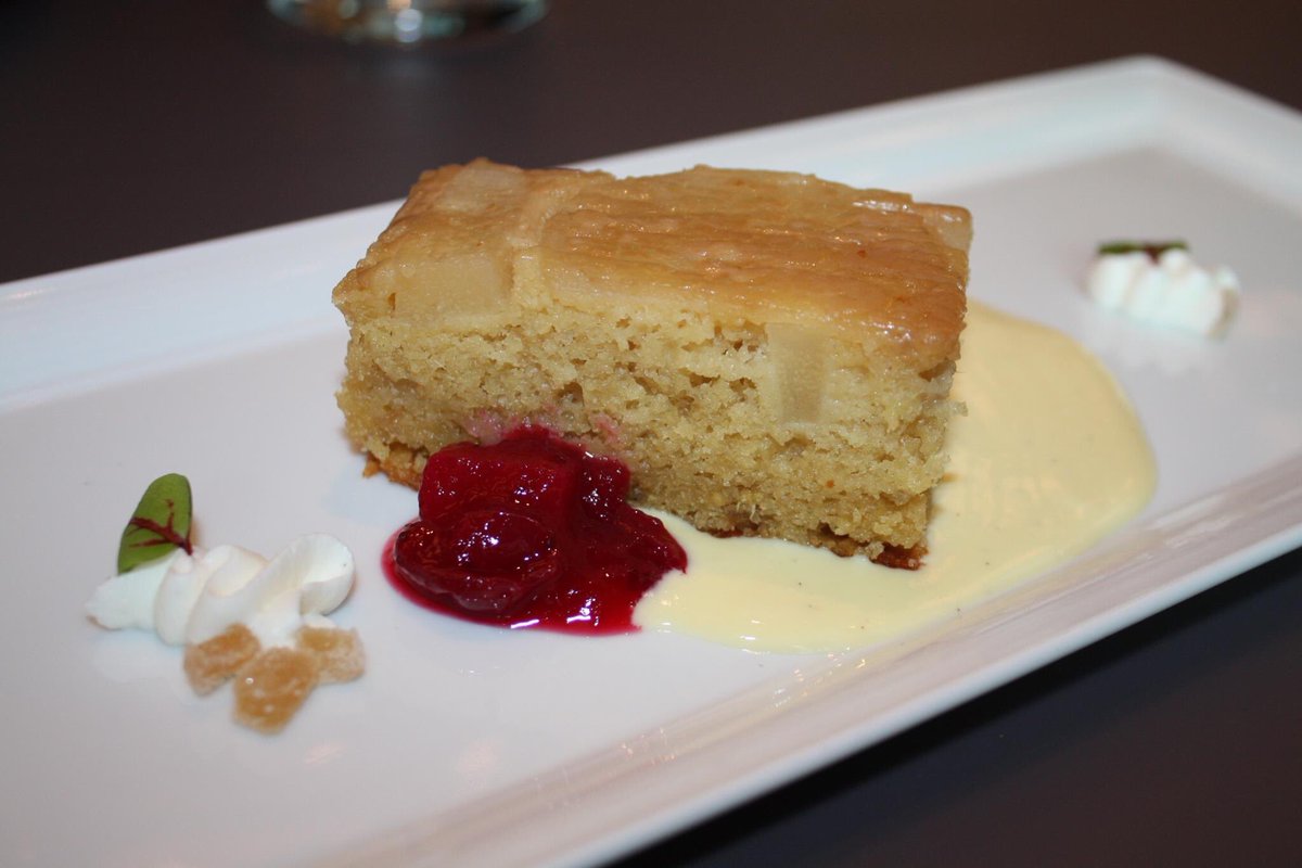 hungryhiba's tweet photo. Mulled Pear Upside-Down Cake | I never knew this could taste this good! #blogtolicious #OBLicious! #LiciousTO https://t.co/MFjx66HSPj