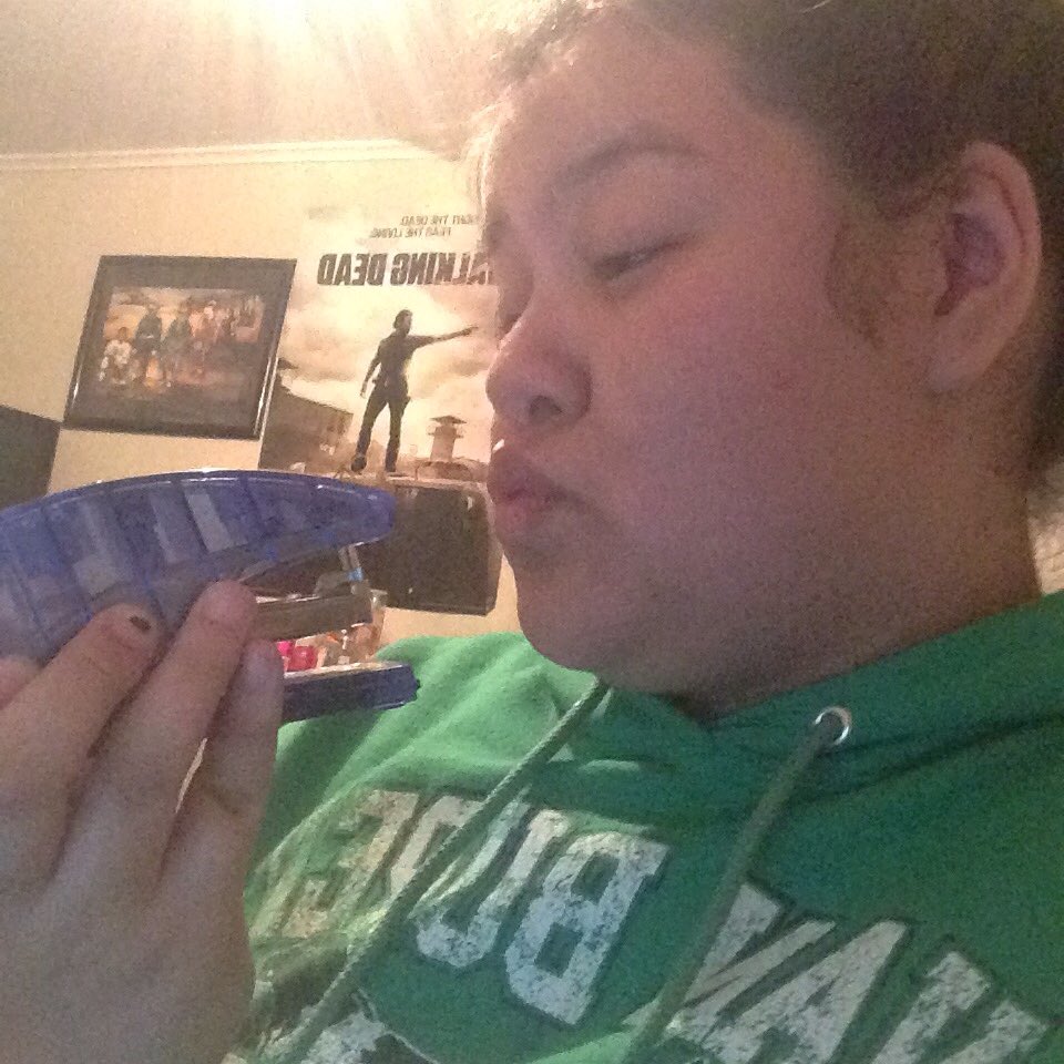 yucksage's tweet photo. hey just wanted to make you smile and SHOW U THIS PICTURE OF ME AND MY TRUE LOVE https://t.co/ekH5VxEdtN