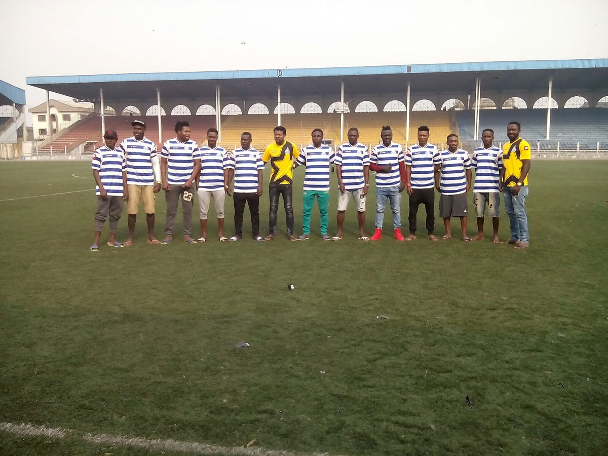 FcWarri's tweet photo. https://t.co/8c35GSH7gf