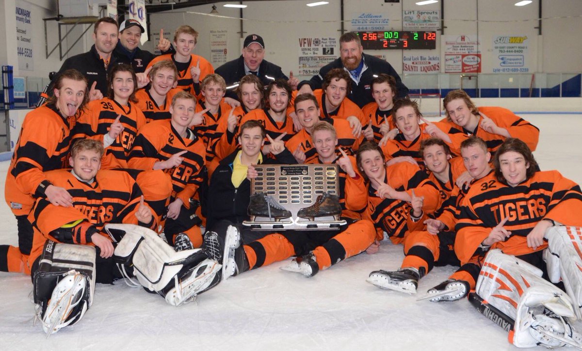 #TheSkatesAreHome where they belong!The boys dug deep to earn a 3-2 victory.  Photo cred. John Olson #studentsection