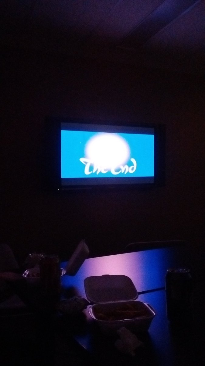 KickAcidosis's tweet photo. Watching Aladdin (as choir "practice") and eating delicious food #keepsmewell #uawellness https://t.co/NbNt6plfxk