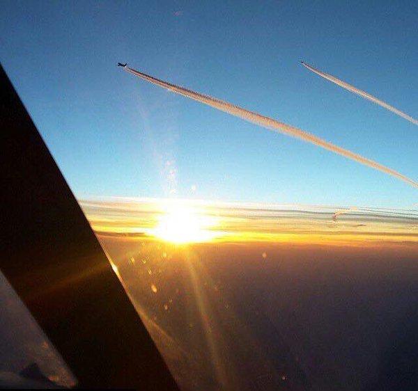 A380Capt_Tumi's tweet photo. Best CAREER! Best OFFICE! Best VIEW!
#Pilots
#CockpitDiaries https://t.co/ko7tPtj3N1
