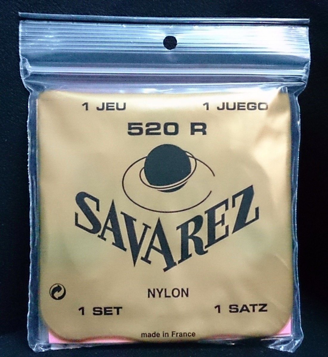iteen_store's tweet photo. RT to all #guitar player, 0.99 USD #ebay #Auction #France #Savarez #520R is bidding now. https://t.co/AE8n0zGTKB https://t.co/uEehuecJ5w