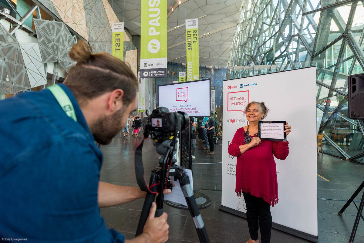 Last chance to vote for your fav pitch! Go view &amp; vote before 5pm! auspo.st/23JYKSw #AusPostTweetFund