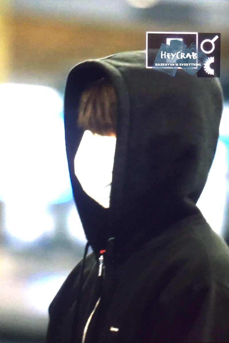 heycrab0506's tweet photo. #baekhyun 160211 YVR 😴😴arrived https://t.co/dPSedN0Od1