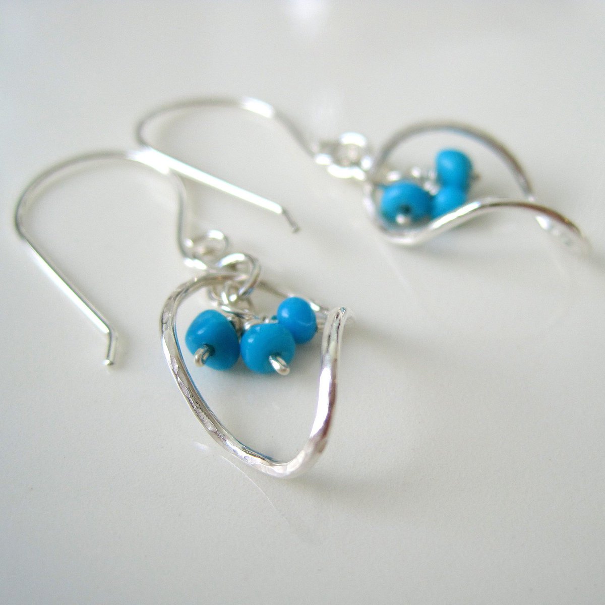 BrookeJewelry's tweet image. Turquoise and sterling silver earrings with a twist, rustic sout… etsy.com/listing/114543… #jewelryonetsy #RusticBoho