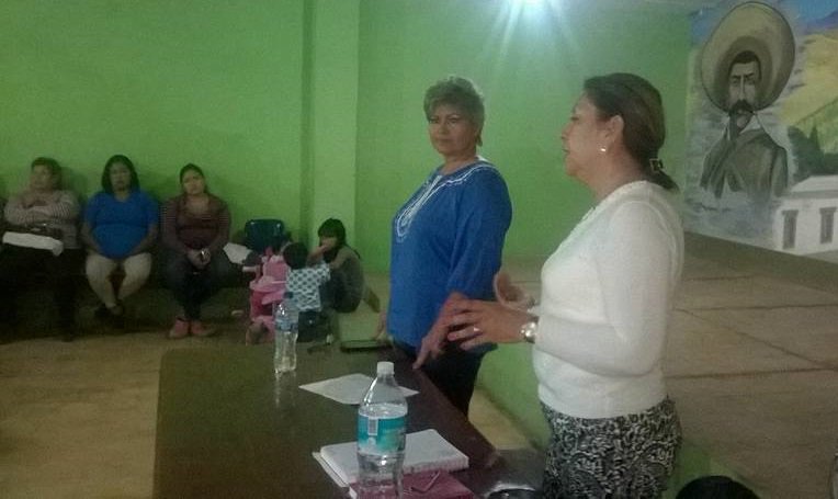 ptsonoraoficial's tweet photo. Exitosa reunión de trabajo con los comités del PT en Etchojoa, con Rosario Del Castillo Aguilar y Alma Barriga. https://t.co/Jh6PuLmcOm