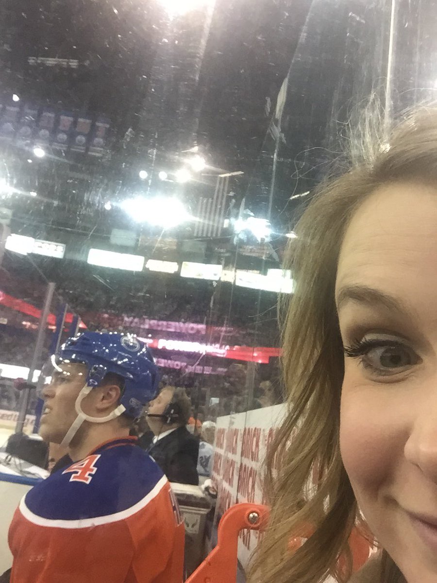 howery9's tweet photo. @hallsy04 you don't  seem as excited to be sitting next to my wife as she is to you #EdmontonOilers #happywife https://t.co/imPH47vxfT