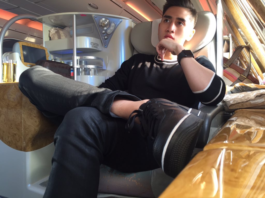 mengenalverrell's tweet photo. Take care yaa ganteng :) "@BramastaVerrell: NY here we go https://t.co/1Ti1Mp77TJ"