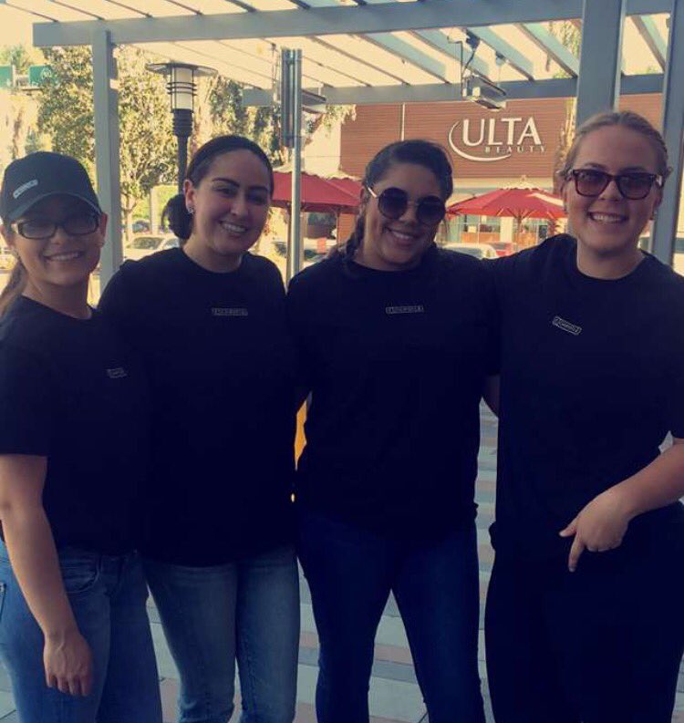 Sabrinababyyy2's tweet photo. Not all heroes wear capesπ #ChipotleCrew https://t.co/cryj6q0RWS