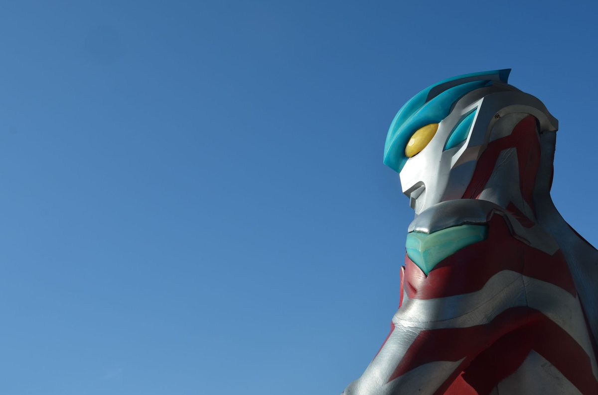 Maxxam ウルトラマンスタジアム 平日オープニング ウルトラマンギンガ 青空とギンガ やっぱり似合いますね 壁紙に使えそう T Co Nq0rggwquz